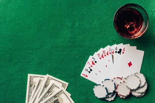 AduQ card game interface showing betting tiers and player count on mahaspin platform